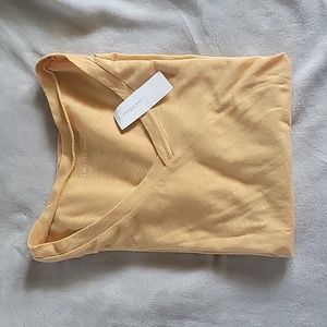 NWT American Eagle Medium soft yellow v-neck tshirt